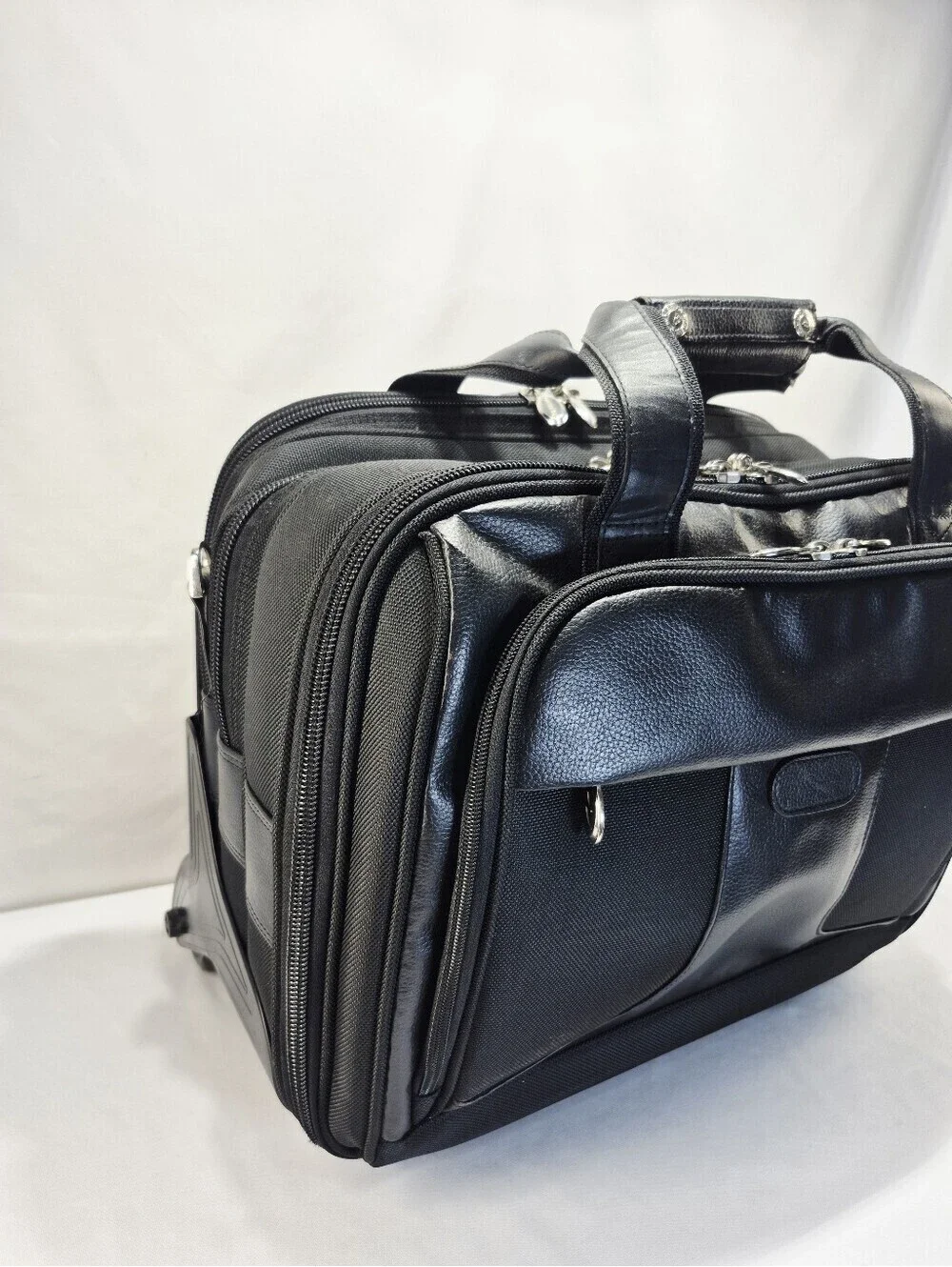 McKlein USA Chicago 15.6' Leather Patented Detachable Wheeled Overnight Luggage